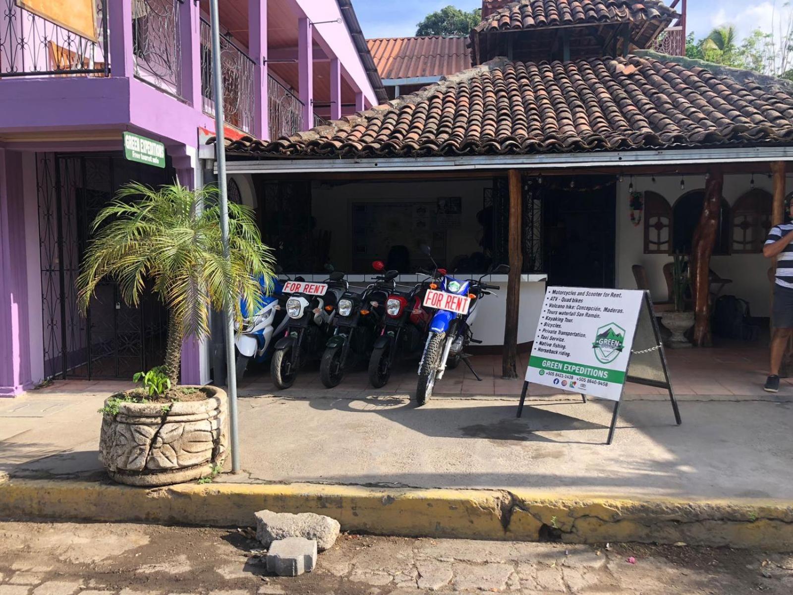 The Landing Hotel And Restaurant Moyogalpa Exterior photo